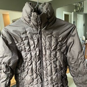 Women’s medium puffy jacket